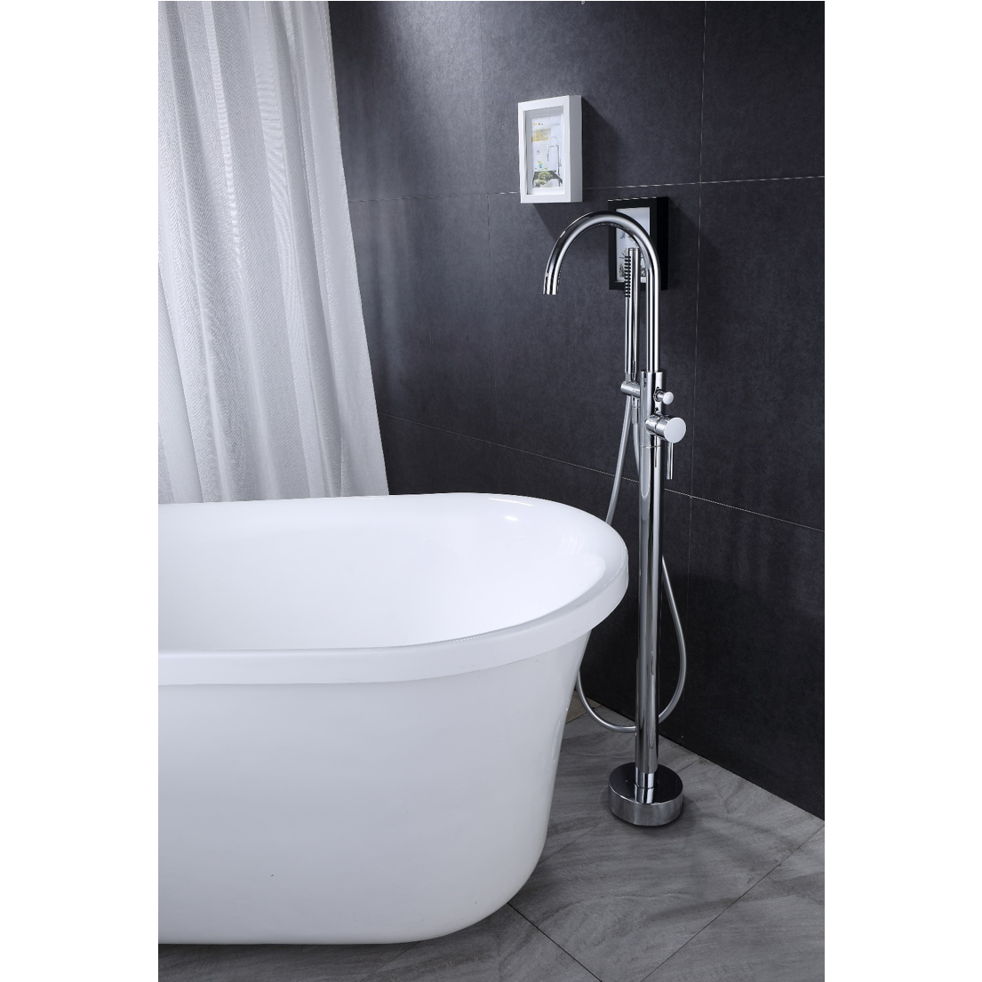 Robinet mitigeur bain/douche sur pied DEBRIO pour baignoire îlot